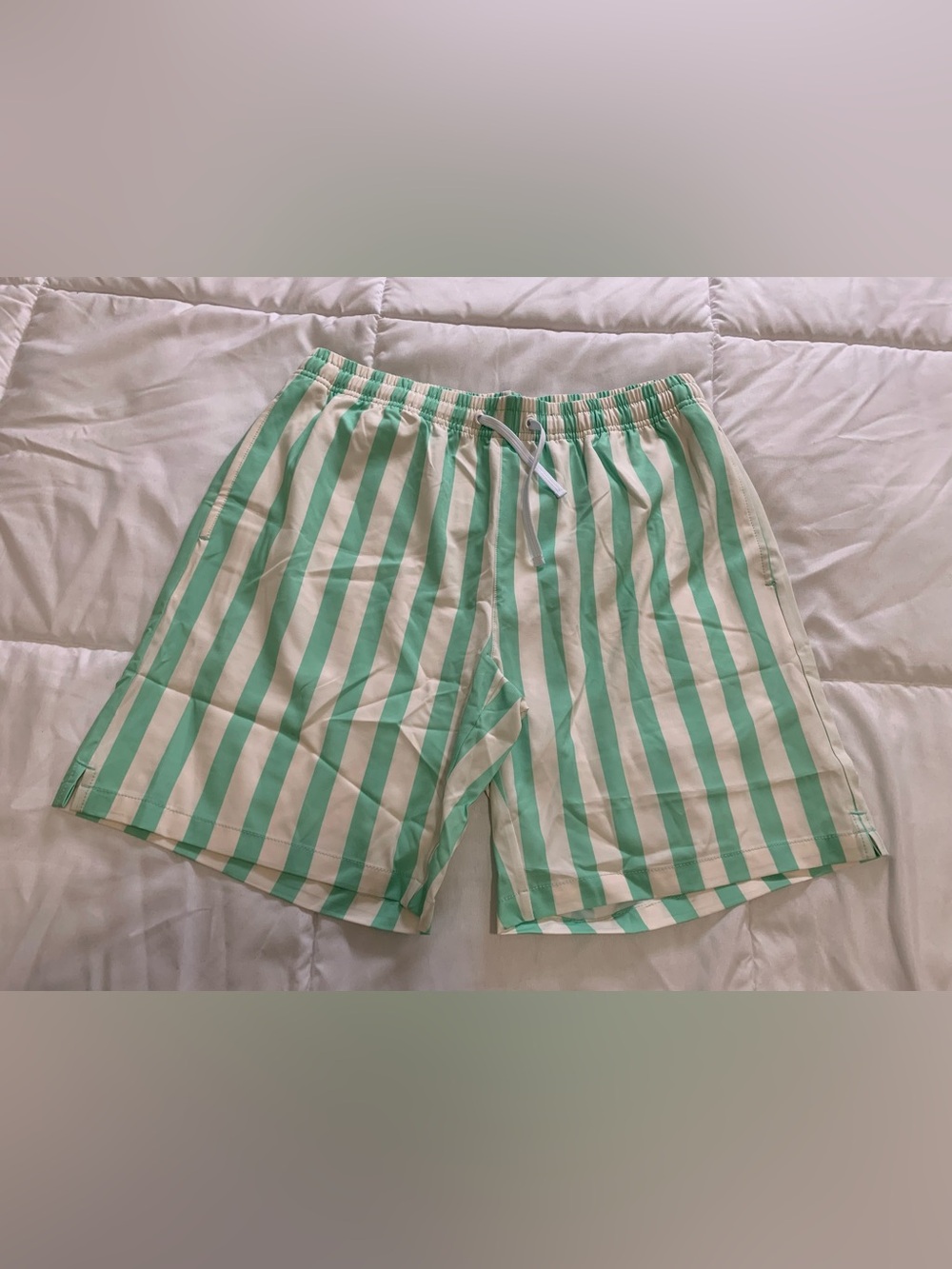 New Honeysuckle Swim Shorts Size Medium